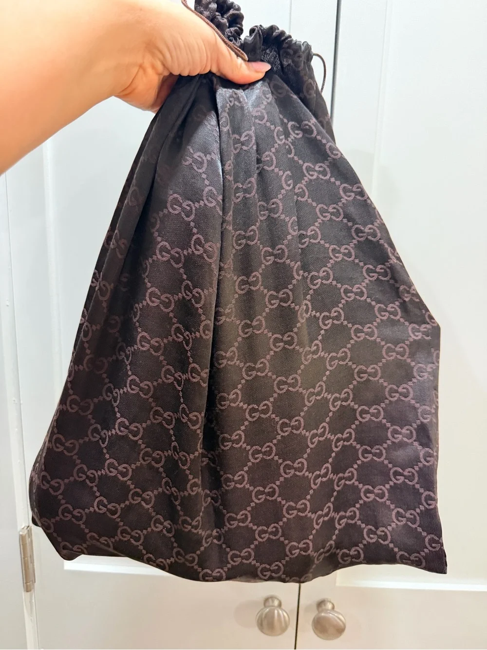 Gucci GG Imprimé Black Messenger Crossbody Bag 201732 + COA
